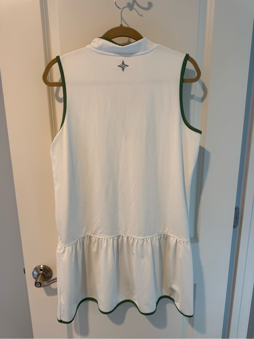 Tuckernuck Sport White and Green Quarter-Zip Tennis Dress | XL - Picture 6 of 6